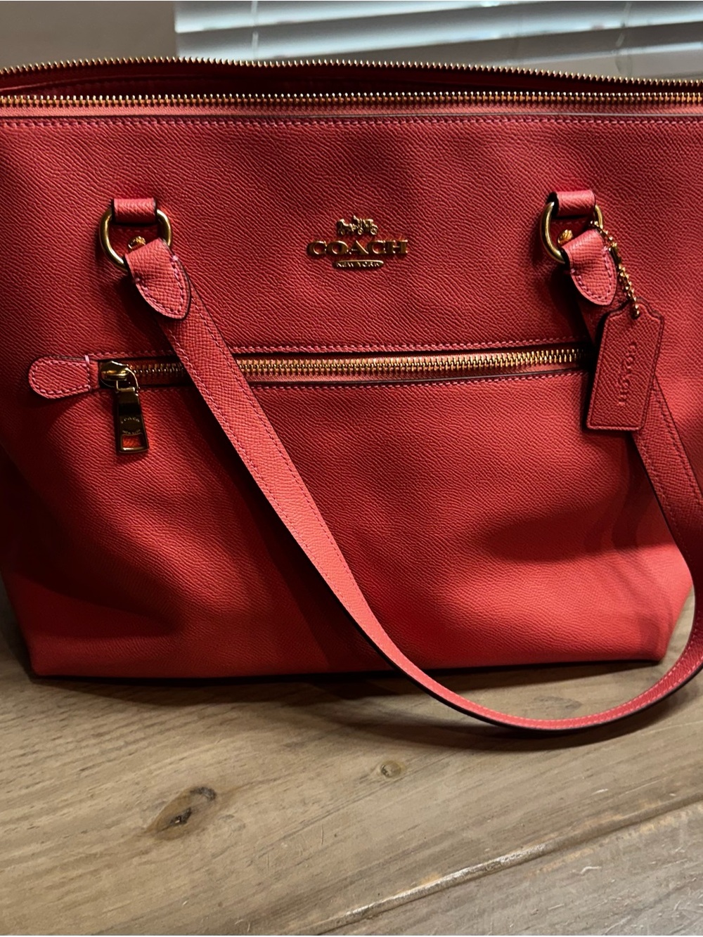 Coach rose Leather Tote with Gold Hardware